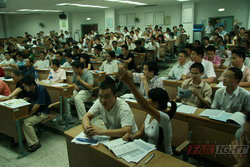 �A���hҊǶ��ʽ��Ӗ�v����Ƭ