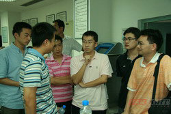 �A���hҊǶ��ʽ��Ӗ���M�v����Ƭ