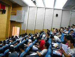 �A���hҊǶ��ʽ��Ӗ���M�v����Ƭ