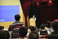 �A���hҊǶ��ʽ��Ӗ���M�v����Ƭ